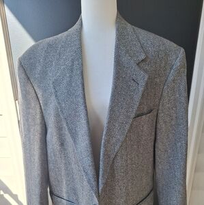 Classic Gray Herringbone Men's Blazer